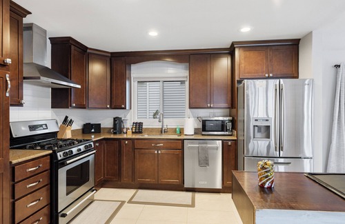 White Lake House | Lakefront 4-bedroom house in White Lake