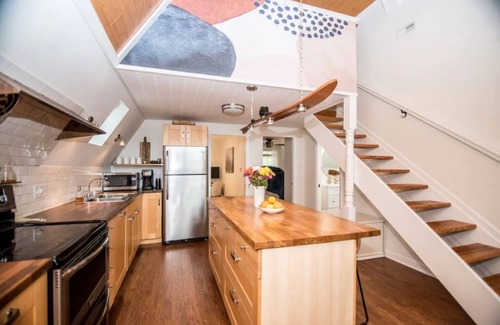 Sherrills Ford House | Lakefront A-Frame: Hot Tub, Fire Pit, Beach & Boat! See our reviews!