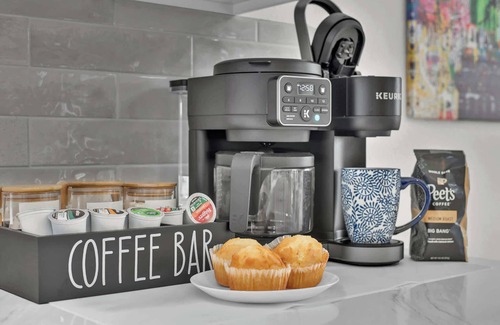 Tobyhanna House | Lakefront | AC | Pool Table | Kayaks | Refined