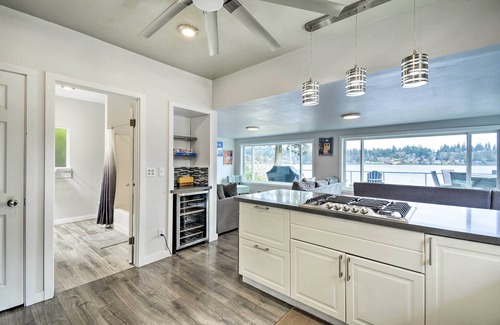 West Hills House | Lakefront Bremerton Vacation Rental w/Deck!