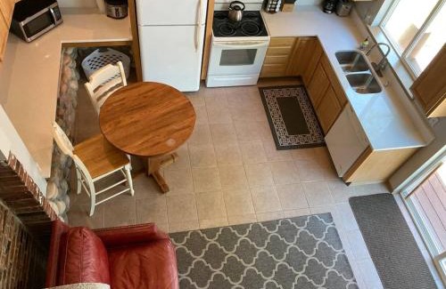 Eatonville House | Lakefront Bungalow! 35 Miles To Mt Rainier!