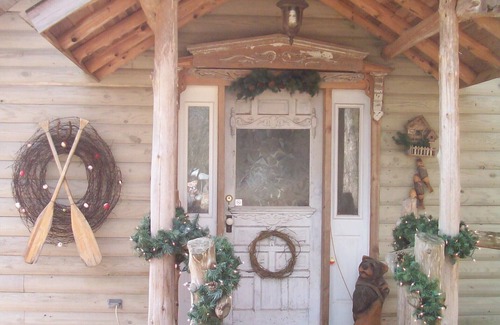 Sylvan Shores Cabin | LAKEFRONT Cabin On 17 Acres