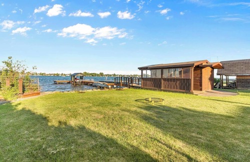 Chestermere Cottage | LAKEFRONT CABIN WITH COVERED DECK, HOT TUB & MORE