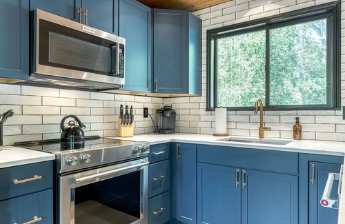 Innsbrook Ski Chalet | Lakefront Chalet w/Fire Pit by StayLage