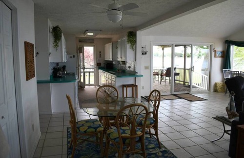 Vestaburg Cottage | Lakefront Chook Nook Cottage Dickerson Lake