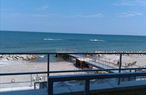 Geneva-on-the-Lake Condo | LAKEFRONT CONDO#111 3BR/2BA-private beach, indoor pool -