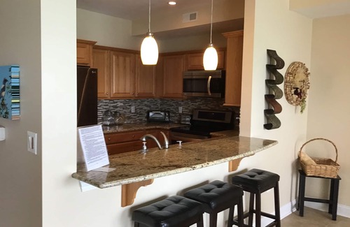 Geneva Condo | LAKEFRONT CONDO #308 2BR/2 BA-private beach/pool. Rent 3/4th free after 9/15