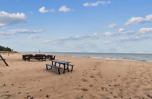 Greenbush Apartment | Lakefront Cottages 4 & 5 - 6BR Retreat for 12