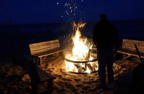 Greenbush Apartment | Lakefront Cottages 4 & 5 - 6BR Retreat for 12