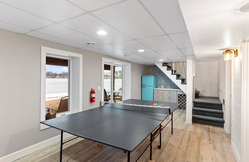 Smyrna Cottage | Lakefront Cottage at Rainbow Lake