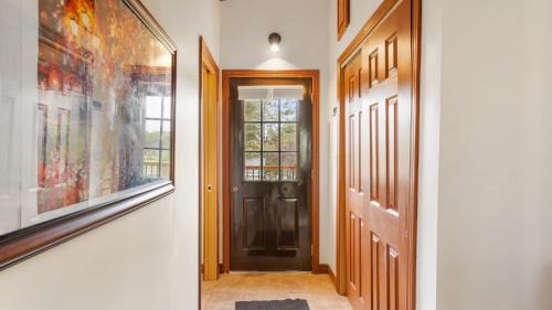 Greater Napanee House | Lakefront Cottage - Family Retreat and Ice Fishing