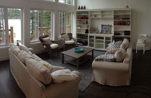 Northern Ontario Cottage | Lakefront Cottage on Beautiful Lower Black Sturgeon Lake