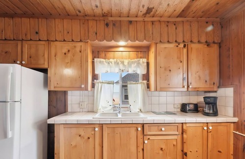 Greenbush Apartment | Lakefront Cottages 4 & 5 - 6BR Retreat for 12