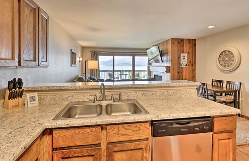 Dillon Condo | Lakefront Dillon Condo w/Pool Access: Near Skiing