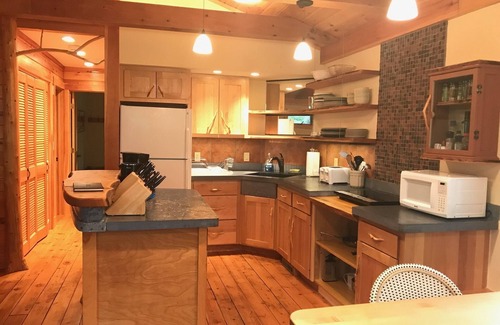 Saranac Lake House | LAKEFRONT FAMILY RETREAT off the beaten track near LAKE PLACID