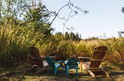 Black Creek RV Rental | Lakefront Farm Glamping & Sauna Experience