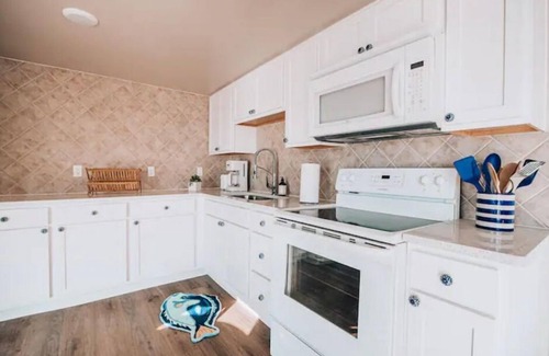 Dandridge House | Lakefront Getaway on Douglas Lake.