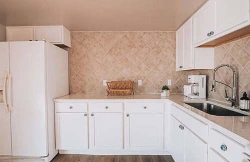 Dandridge House | Lakefront Getaway on Douglas Lake.