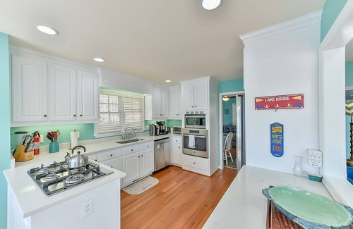 Leasburg House | Lakefront, Great Views, Hot Tub, Boat Options