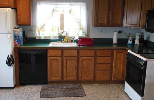 Hartland House | Lakefront Home On Private All Sports Lake