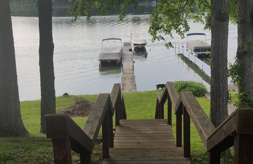 Hartland House | Lakefront Home On Private All Sports Lake