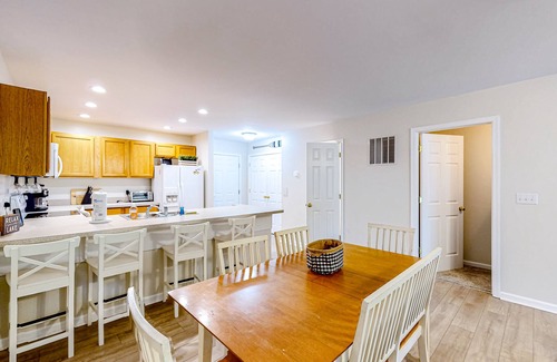 Mineral House | Lakefront home with kayaks, private patio, air hockey, grill, & balcony