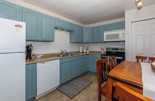 Rocky Mount House | Lakefront Home with Private Dock in Lick Branch Cove