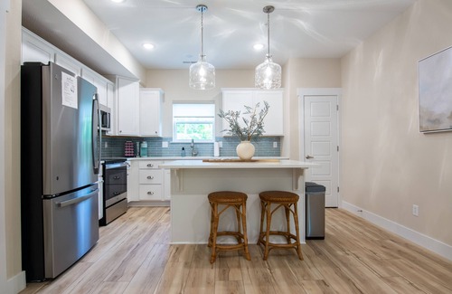 Branson House | Lakefront, Hot Tub, Infinity Pool | Whispering Waves