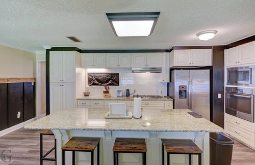 Oil City House | LAKEFRONT HOUSE ON BEAUTIFUL CADDO LAKE