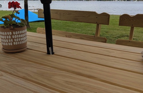 Conneaut Lake Cabin | Lakefront house with land dock