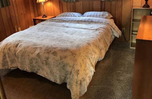 Lakeville House | Lakefront Lake Wallenpaupack