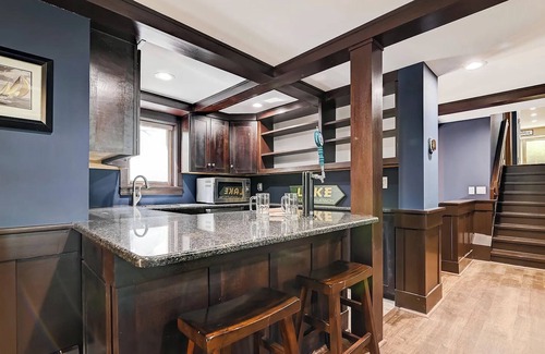 Paupack House | Lakefront Lake Wallenpaupack - Family Fun - Hot Tub, Private Dock, Movie Theater