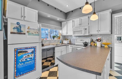 Portland House | Lakefront Living in the Heart of Westport/Pet Friendly!