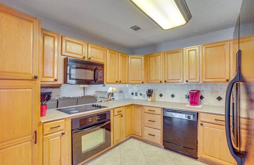 West Livingston House | Lakefront Livingston Retreat w/Dock & Fire Pit!