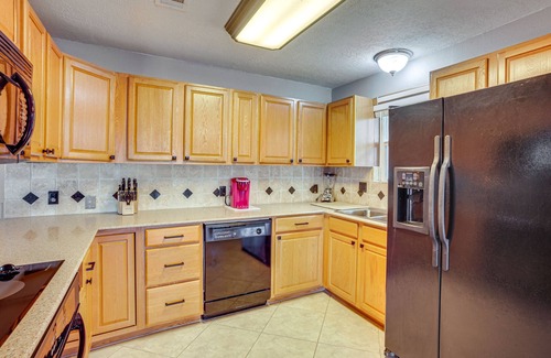 West Livingston House | Lakefront Livingston Retreat w/Dock & Fire Pit!