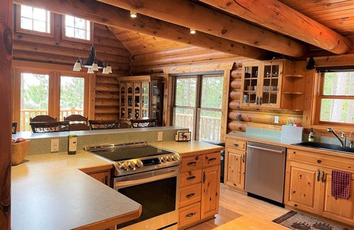 Solon Springs Cabin | Lakefront Log Cabin located directly on UTV and snowmobile trails!