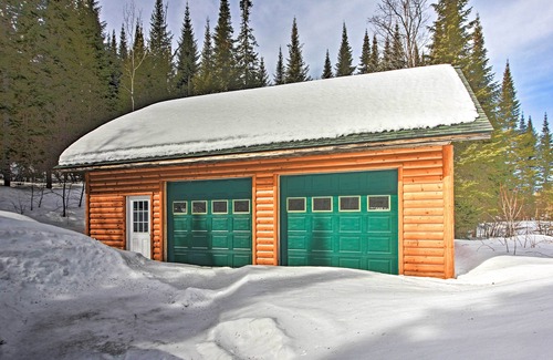 Lutsen Cottage | Lakefront Log Cabin w/Dock ~ 9 Mi to Lutsen Mtn