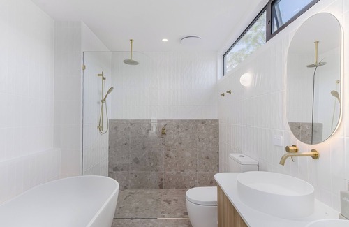 Bogangar Villa | Lakefront Luxury Escape - Pet Friendly!