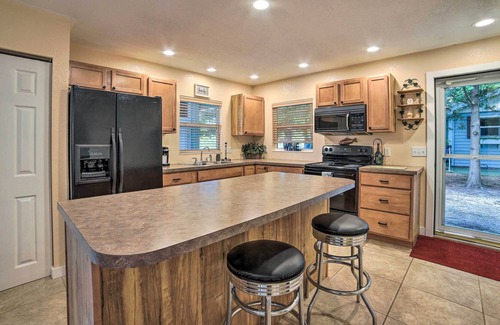 Mecosta Cottage | Lakefront Mecosta Cottage: Dock, Beach Access