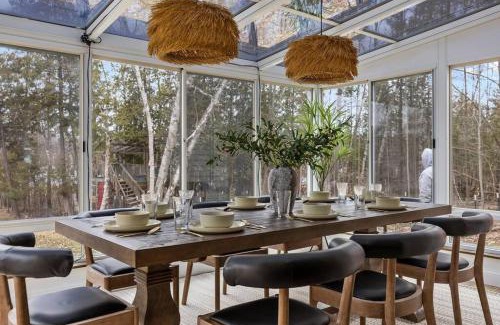 Charlevoix House | Lakefront Retreat, Mins to Dtown, Firepit, Hot Tub, Pet friendly!