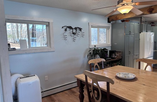 Iron River House | Lakefront Retreat on Twin Bear Lake – Sleeps 10 ~ Perfect for Families!