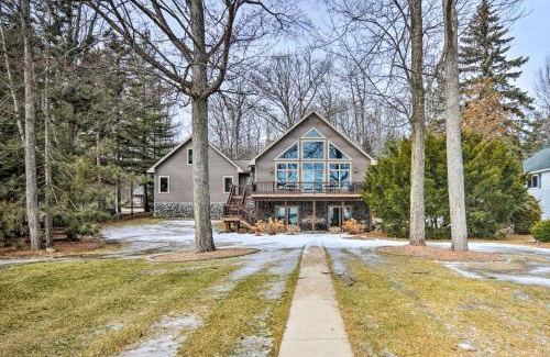 Higgins Lake House | Lakefront Roscommon Home with Game Room and Dock!