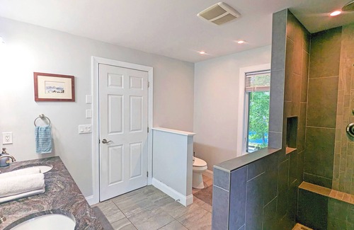 Saratoga Springs House | LAKEFRONT. Sleeps 16.nStunning Sunset Views & Private DocknBelmont Stakes: 8mins