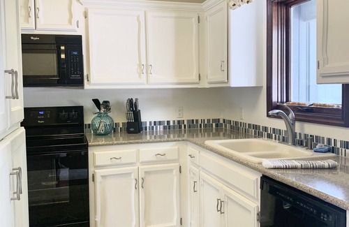 Hot Springs Village House | Lakefront townhome with beautiful views