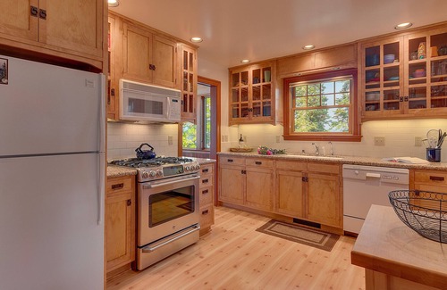 Meeks Bay House | Lakefront with Private Pier and Buoy. Panoramic Lake View