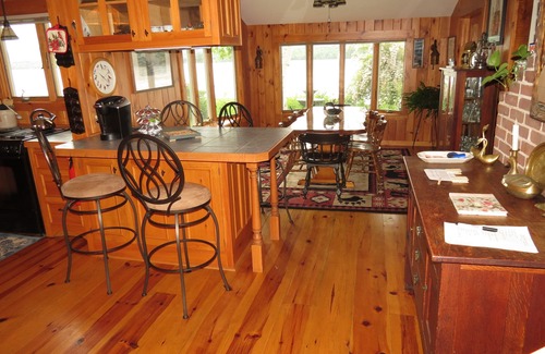 Laconia House | Lakehouse 300 ‘ shore with 40' Dock, 10 Kayaks & kayak launch, boats & Fire pit