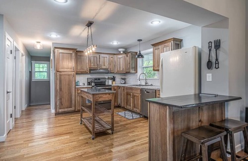 Union Other | Lakehouse and Loft, Elegant rustic escape