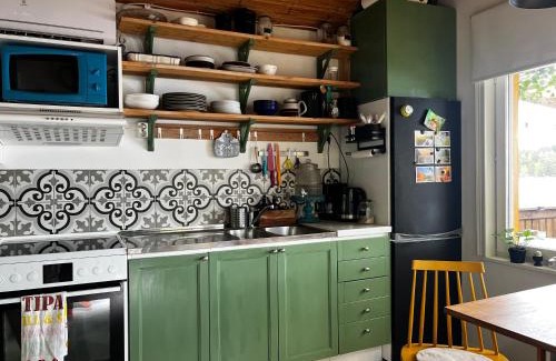 Lerum House | Lakehouse getaway with rowing boat