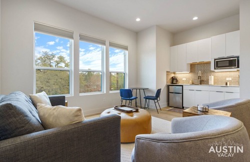 Lower Basin Lake Travis House | Lakeland Dr Combined (A+B)