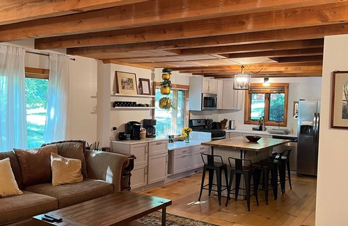 Sandwich House | Lakes Region, close to hiking, access to Squam, many ski mountains within 1 hour